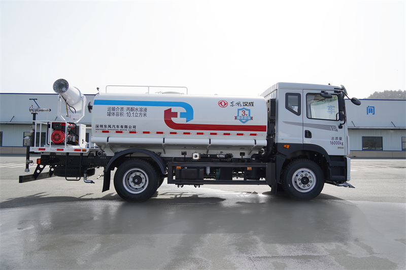 东风华神T5-170马力洒水车 12方（燃油车）